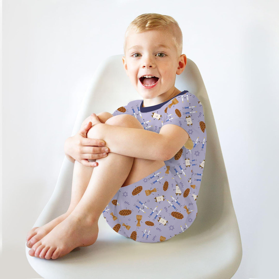Template Zweiteiliges Pyjama-Set mit kurzen Ärmeln und Shorts