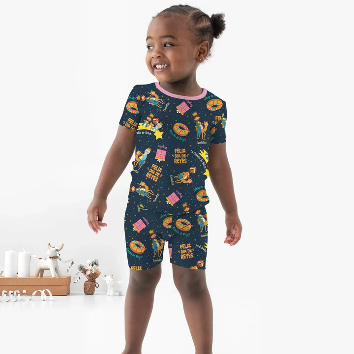 Template Zweiteiliges Pyjama-Set mit kurzen Ärmeln und Shorts