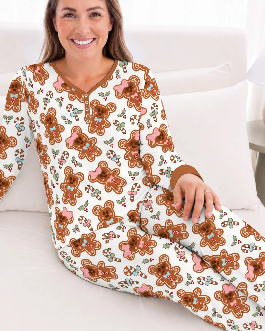 Cute Gingerbread Couple Toss Bamboo Women Pajama Set
