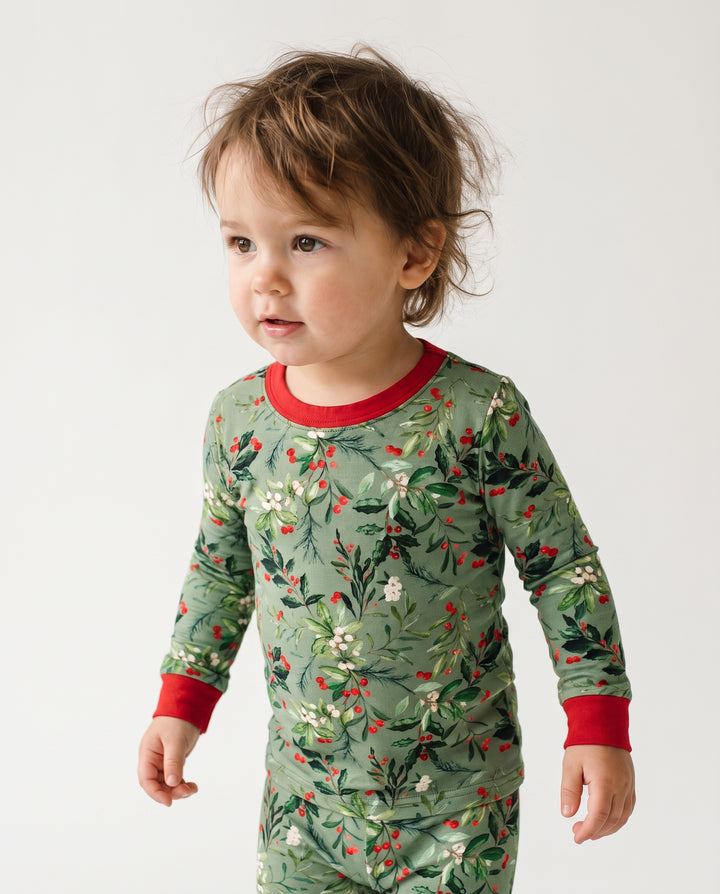Vintage Christmas Holly & Mistletoe Botanical Bamboo Two Piece Long Sleeve Pajama Set