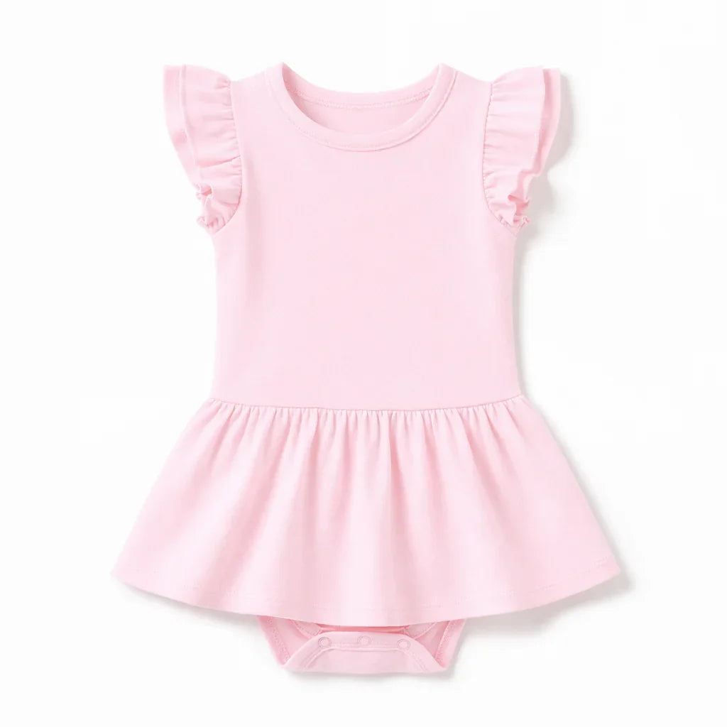 Einfarbiges Bambus-Rüschenkleid mit Kappenärmeln