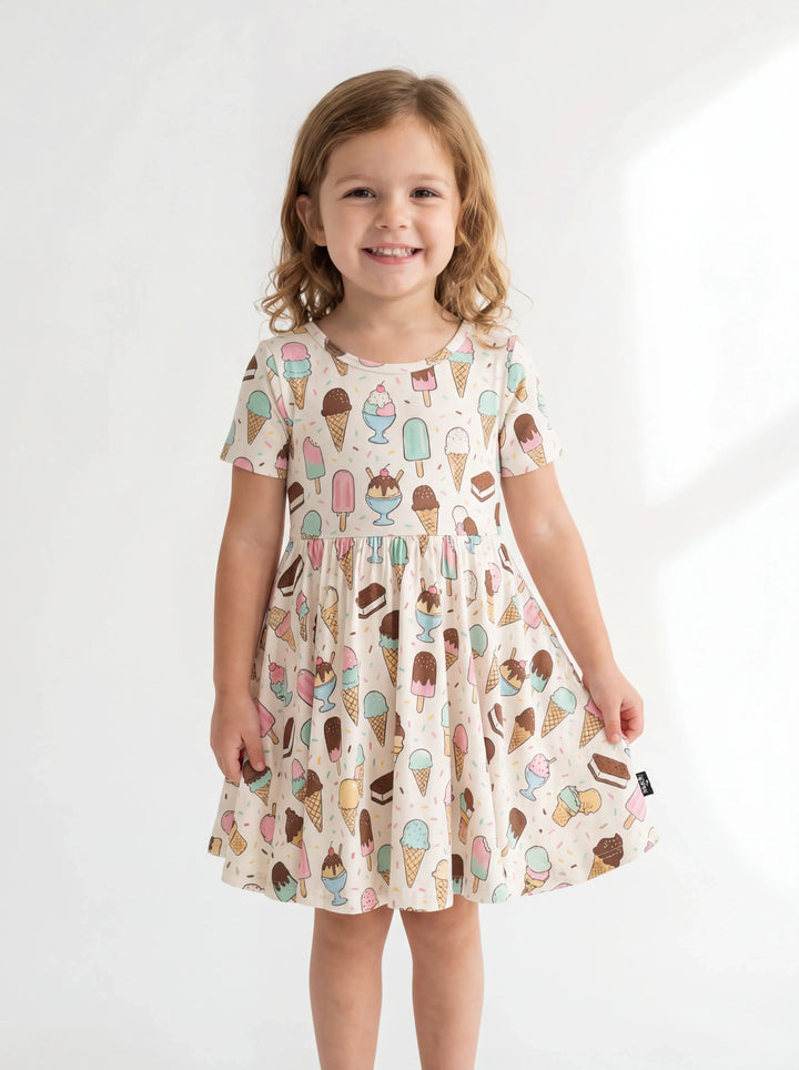 Niedliches Eiscreme-Dessert Bambus-Trägerkleid