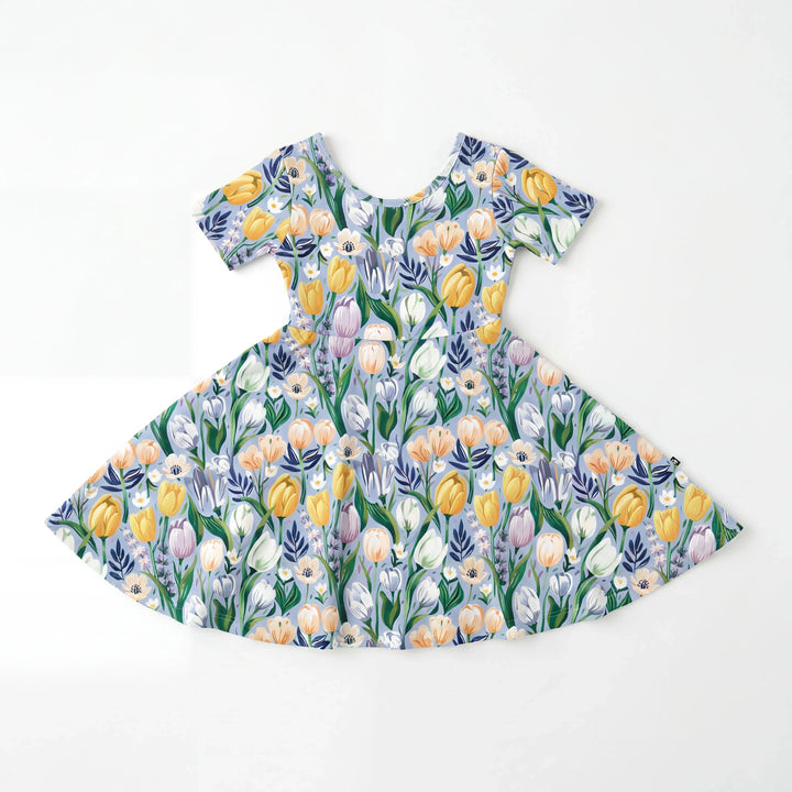 Lebhaftes Tulpen-Garten-Blumen-Bambus-Wirbelkleid