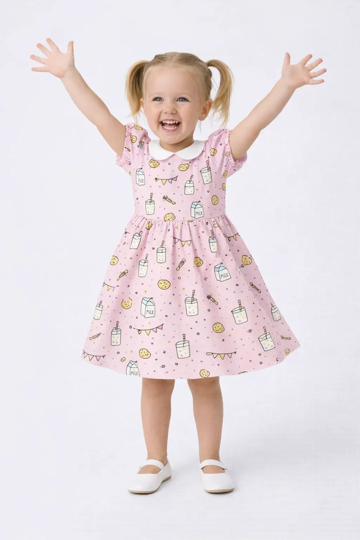 Süßes Milch- und Kekse-Bambus-Kleid mit Peter-Pan-Kragen