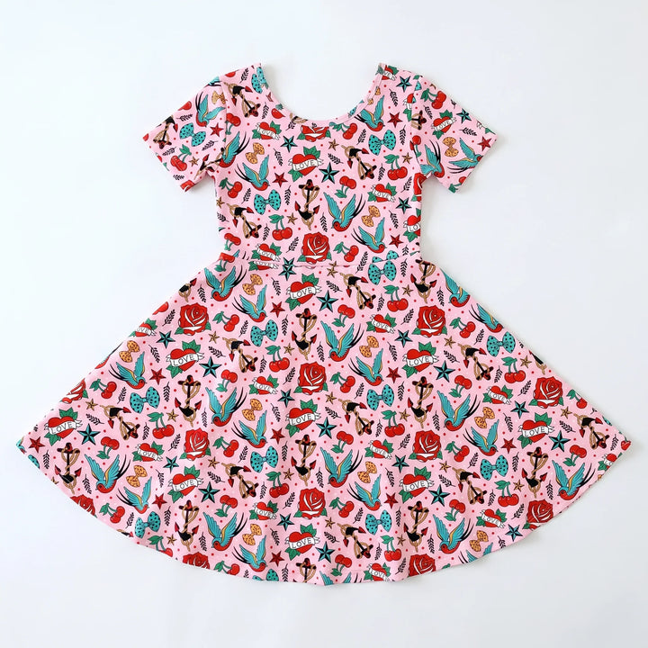 Retro Tattoo Treasures Bambus-Wirbelkleid