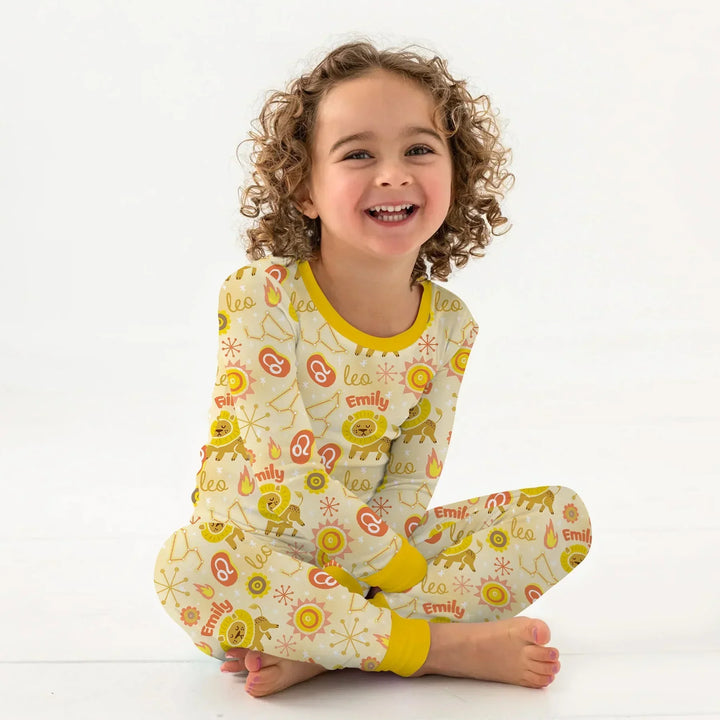 Zweiteiliges Langarm-Pyjama-Set mit Sommerfrüchten