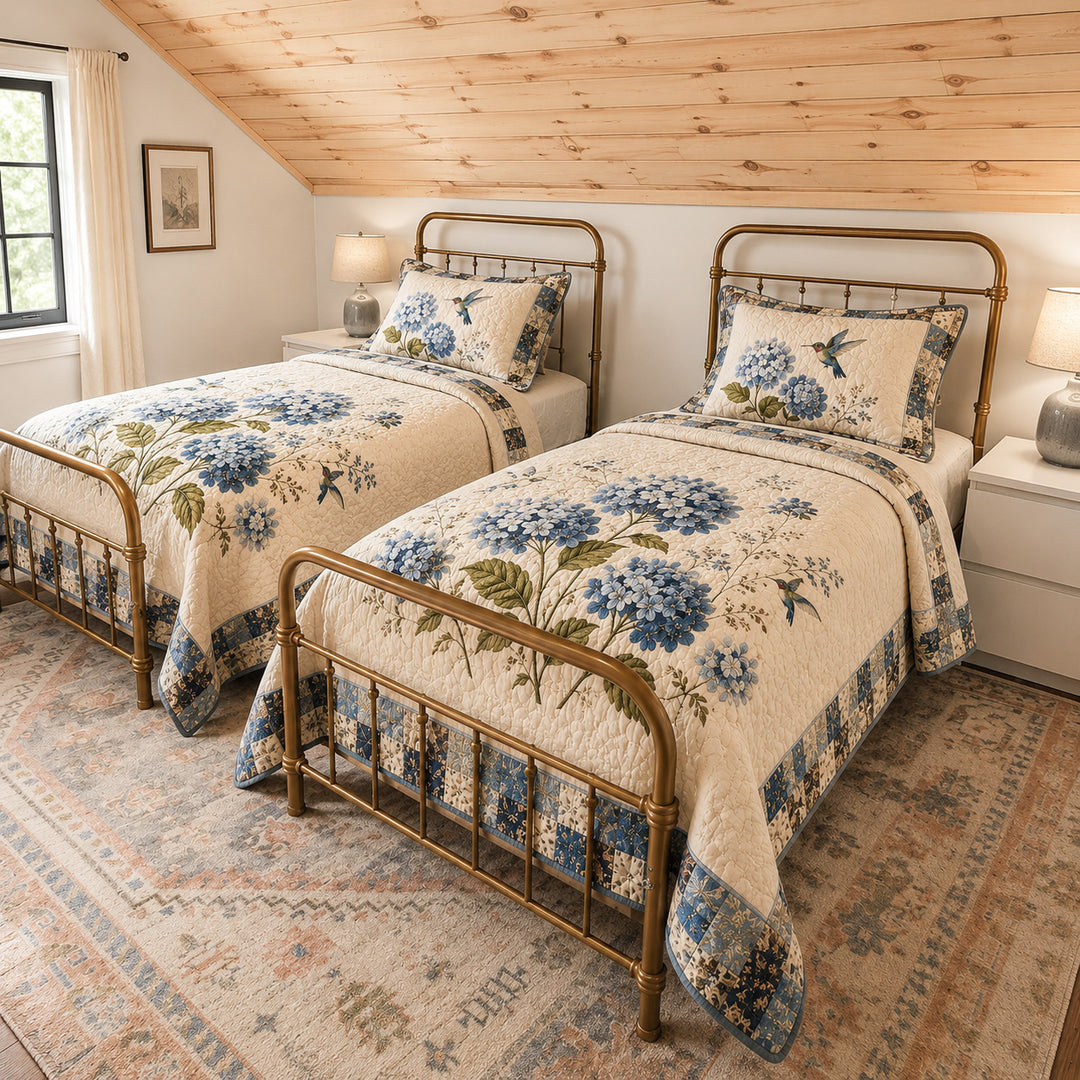 Humming Glow Bamboo Quilt Bedding Set