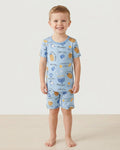 Template Zweiteiliges Pyjama-Set mit kurzen Ärmeln und Shorts