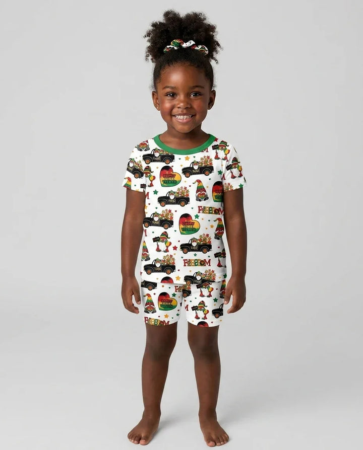 Template Zweiteiliges Pyjama-Set mit kurzen Ärmeln und Shorts