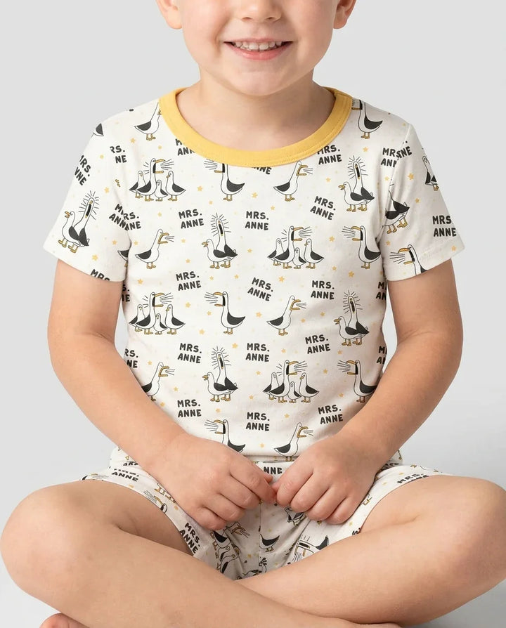Zweiteiliges Pyjama-Set mit kurzen Ärmeln und Shorts im Sommer-Design