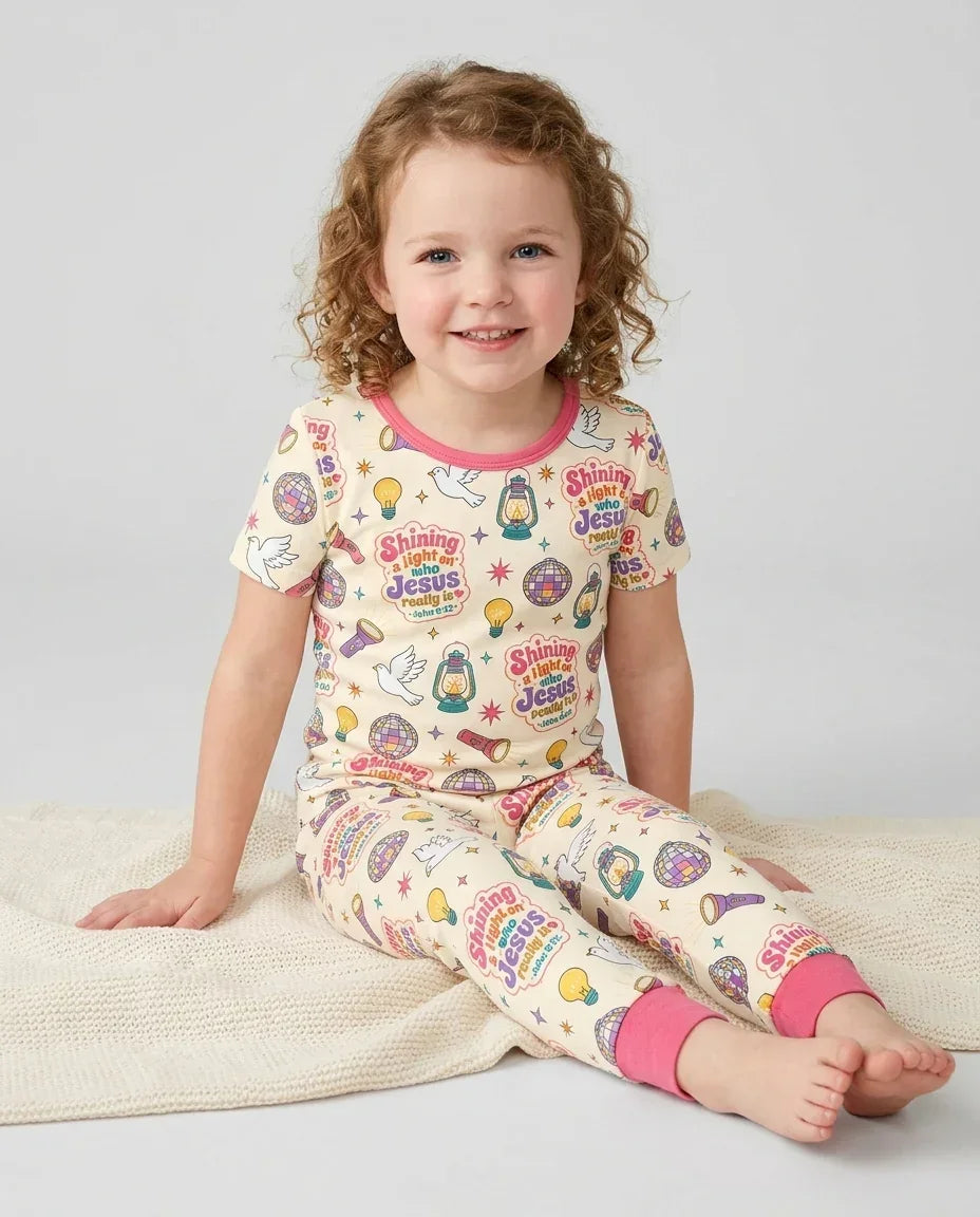 Zweiteiliges, kurzärmliges Pyjama-Set mit Marienkäfern