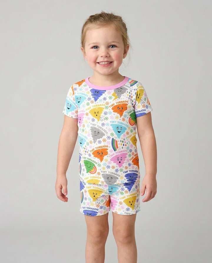 Template Zweiteiliges Pyjama-Set mit kurzen Ärmeln und Shorts