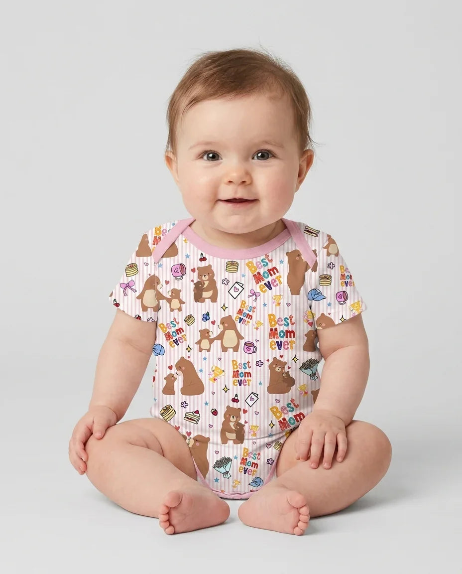 Template Zweiteiliges Pyjama-Set mit kurzen Ärmeln und Shorts