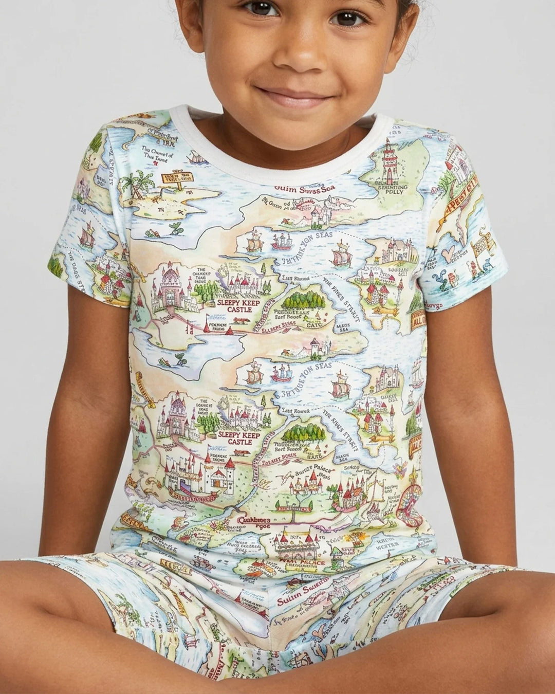 Template Zweiteiliges Pyjama-Set mit kurzen Ärmeln und Shorts