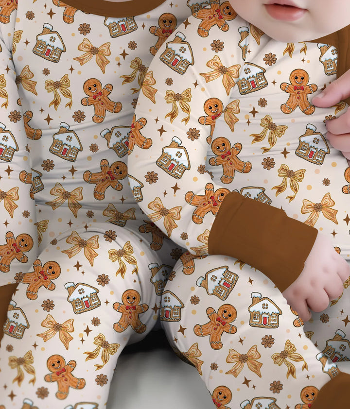 Brushstroke Gingerbread Two Piece Long Sleeve Pajama Set , Brushstroke Gingerbread Two Piece Long Sleeve Pajama Set - 12-18M