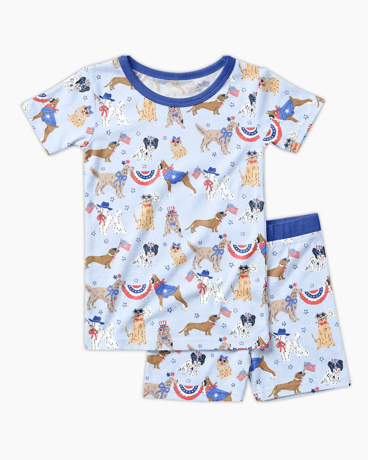 Template Zweiteiliges Pyjama-Set mit kurzen Ärmeln und Shorts