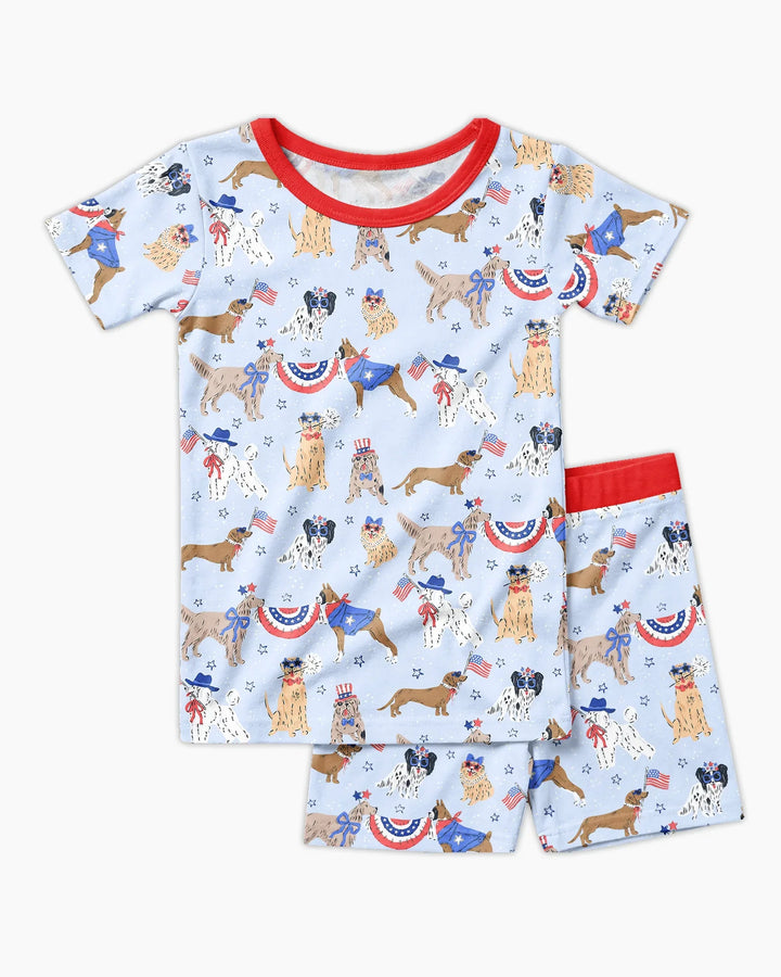 Template Zweiteiliges Pyjama-Set mit kurzen Ärmeln und Shorts