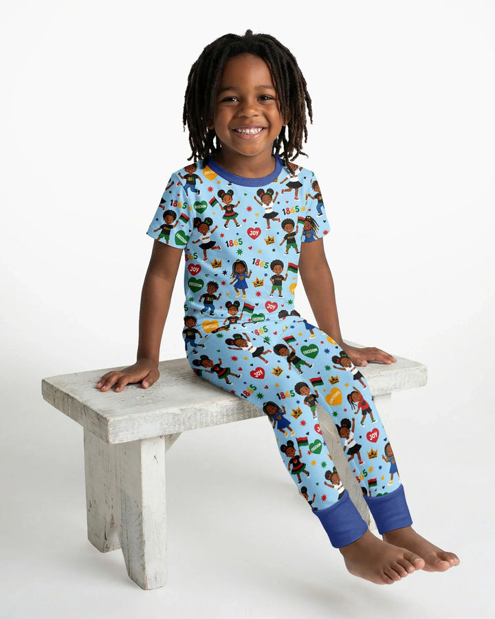 Zweiteiliges, kurzärmliges Pyjama-Set mit Marienkäfern