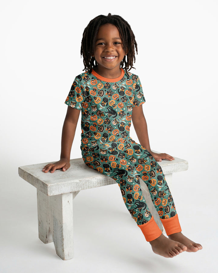 Retro Black Cat Witch Pumpkin Halloween Bamboo Two Piece Short Sleeve Pajama Set