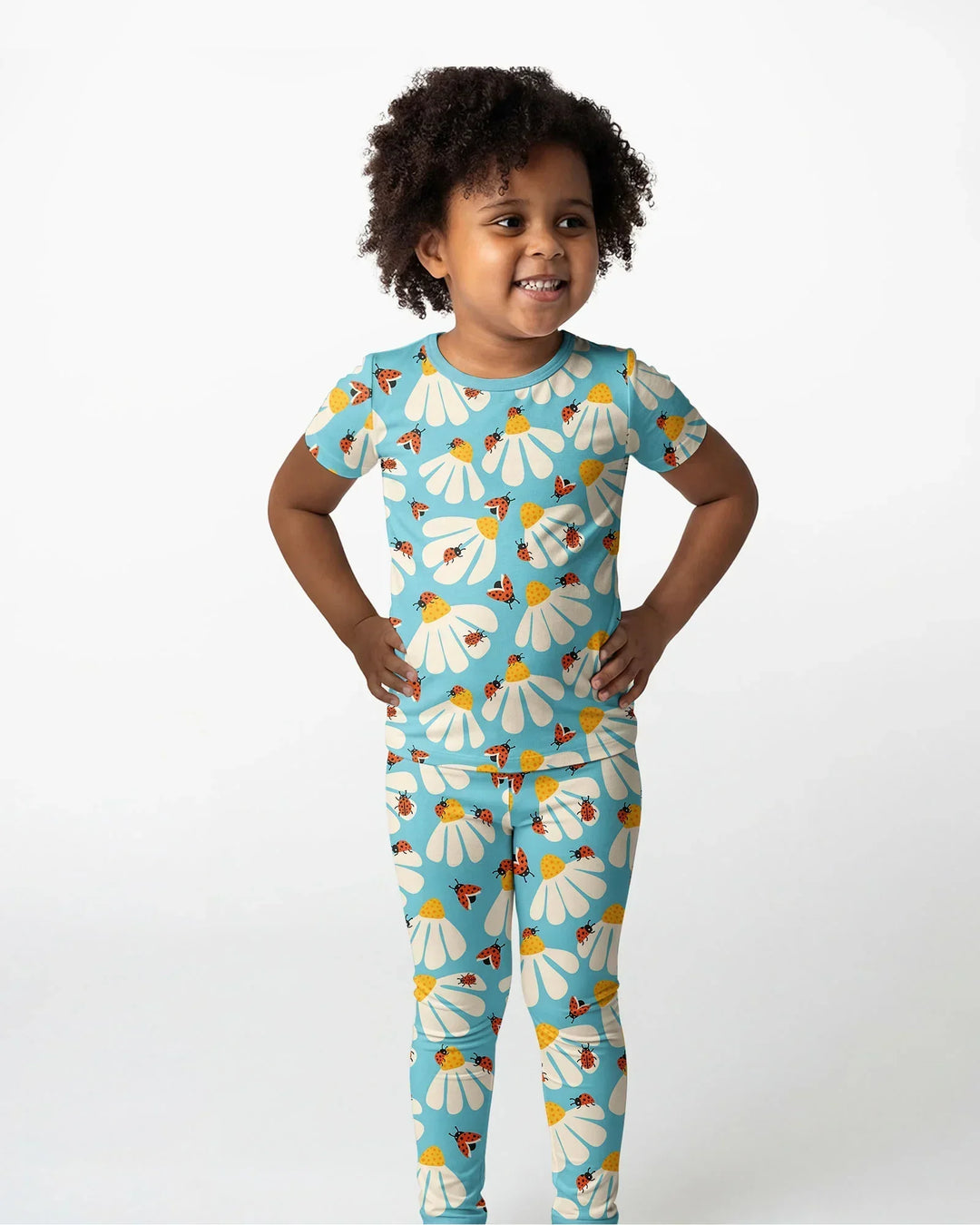 Zweiteiliges, kurzärmliges Pyjama-Set mit Marienkäfern