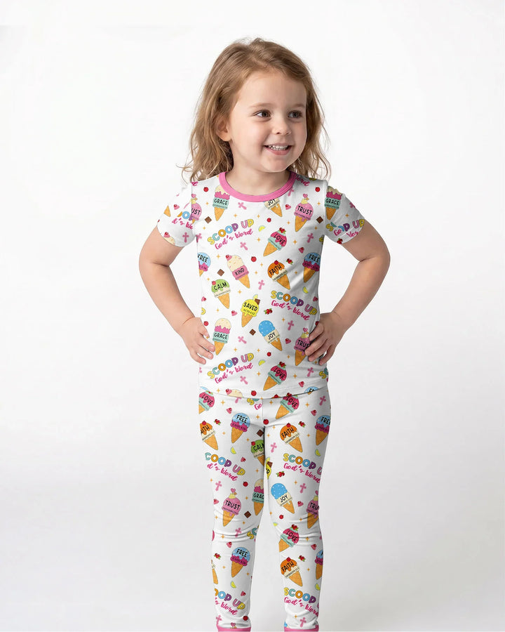 Zweiteiliges, kurzärmliges Pyjama-Set mit Marienkäfern