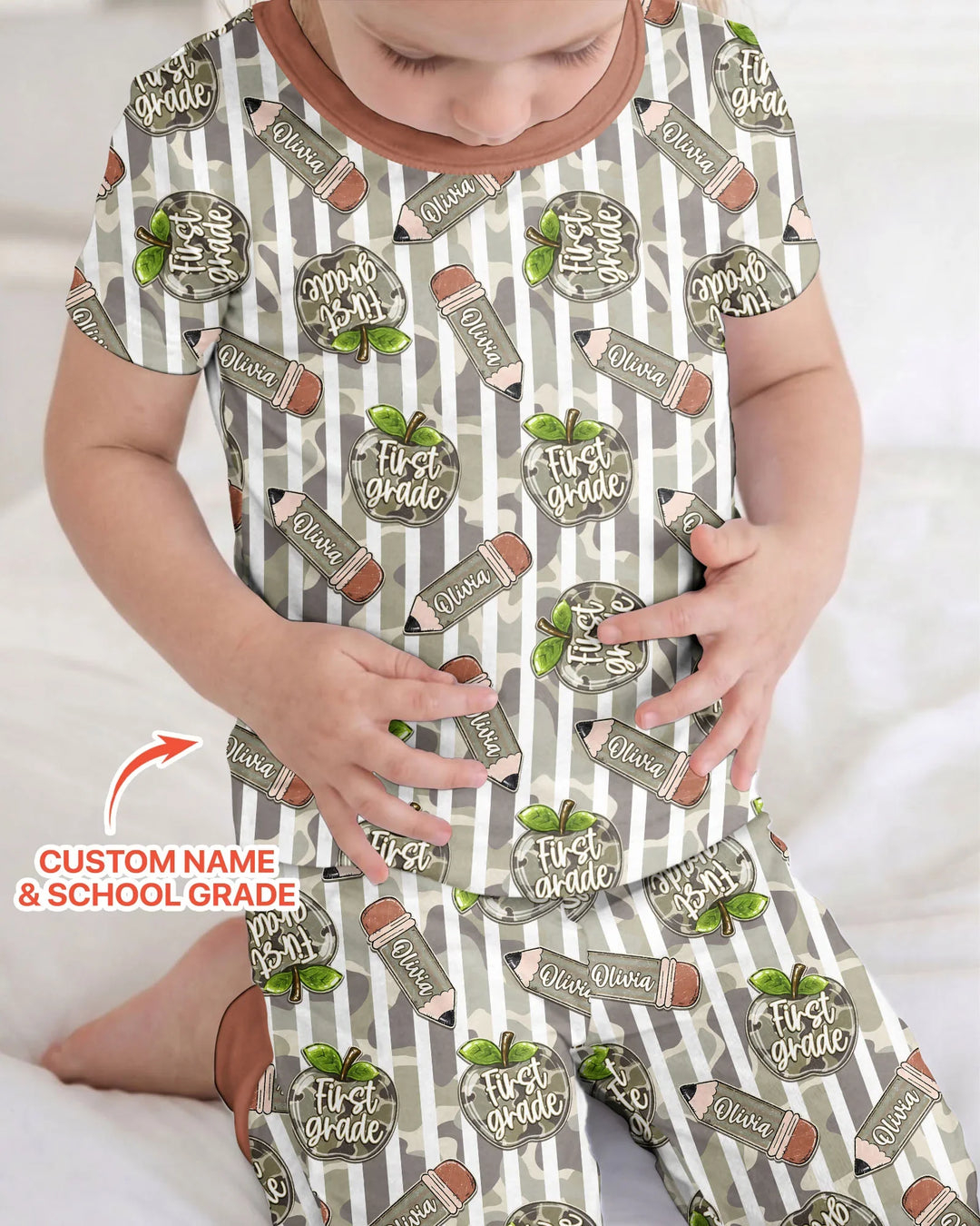 Zweiteiliges, kurzärmliges Pyjama-Set mit Marienkäfern