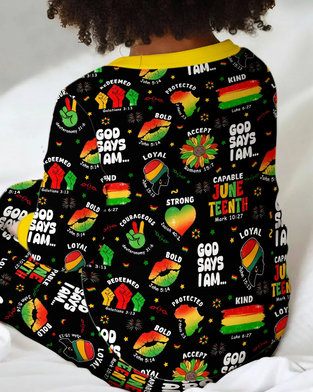 Zweiteiliges Langarm-Pyjama-Set mit Sommerfrüchten