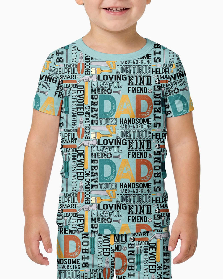 Template Zweiteiliges Pyjama-Set mit kurzen Ärmeln und Shorts