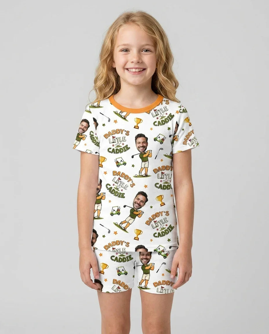 Zweiteiliges Pyjama-Set mit kurzen Ärmeln und Shorts im Sommer-Design