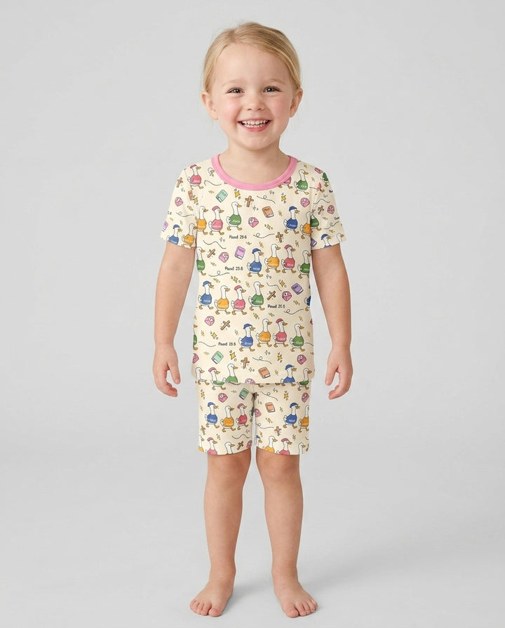 Zweiteiliges Pyjama-Set mit kurzen Ärmeln und Shorts im Sommer-Design