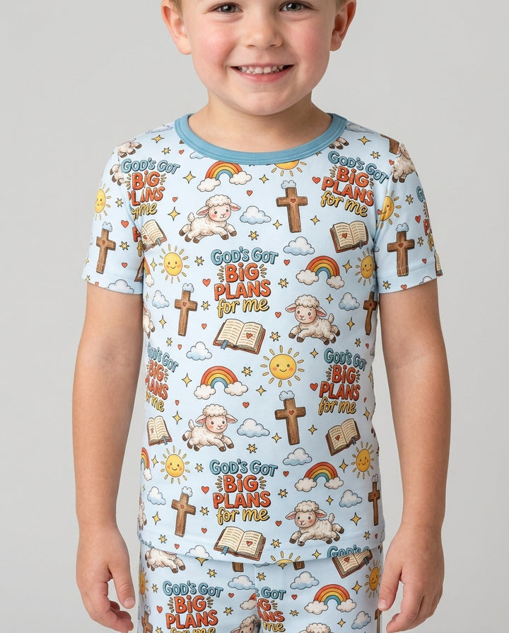 Template Zweiteiliges Pyjama-Set mit kurzen Ärmeln und Shorts