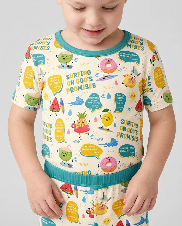 Template Zweiteiliges Pyjama-Set mit kurzen Ärmeln und Shorts