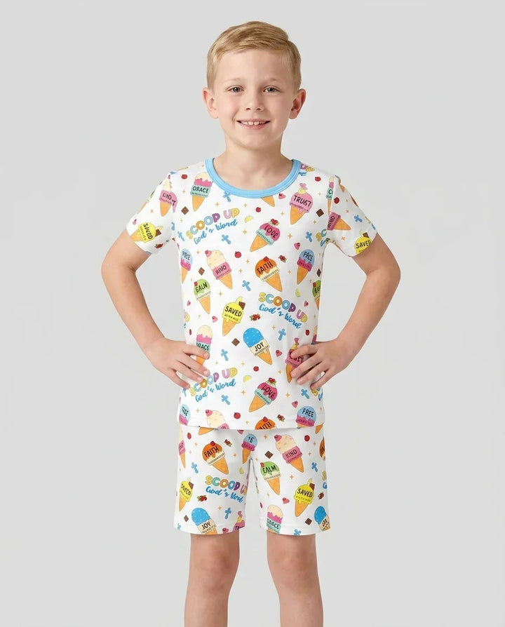 Template Zweiteiliges Pyjama-Set mit kurzen Ärmeln und Shorts