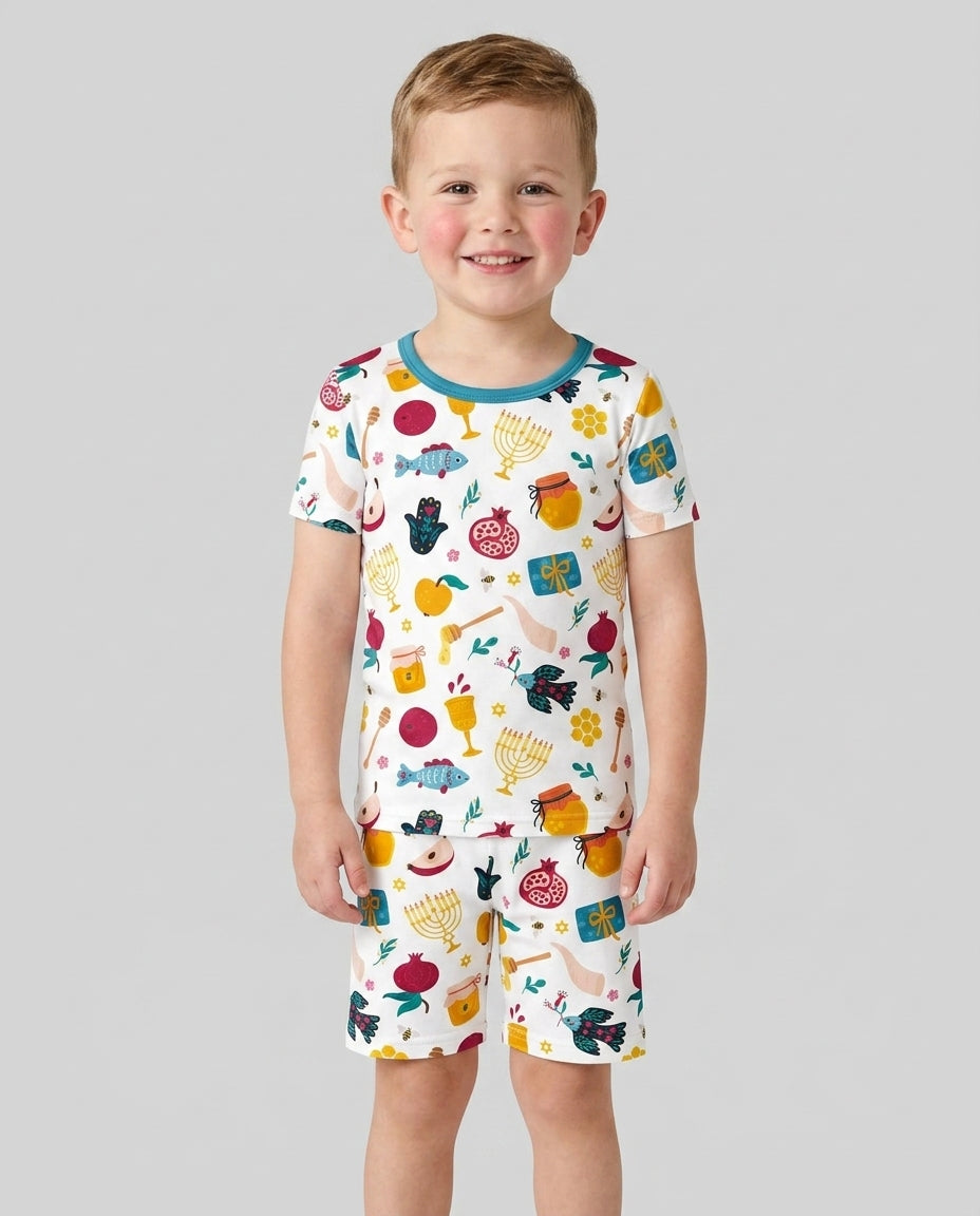 Template Zweiteiliges Pyjama-Set mit kurzen Ärmeln und Shorts