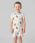 Template Zweiteiliges Pyjama-Set mit kurzen Ärmeln und Shorts