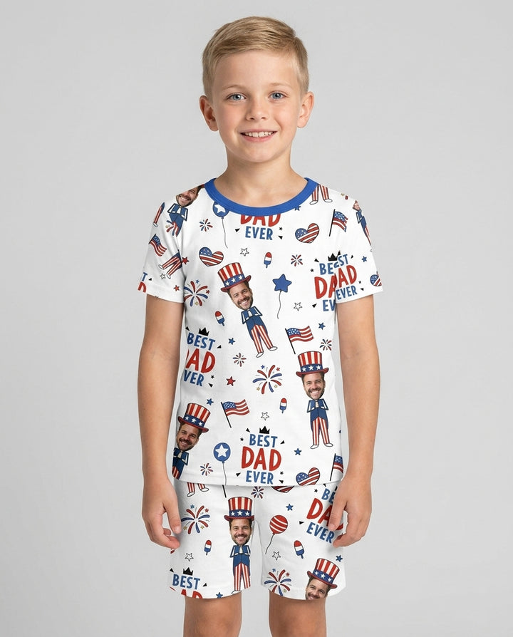 Zweiteiliges Pyjama-Set mit kurzen Ärmeln und Shorts im Sommer-Design