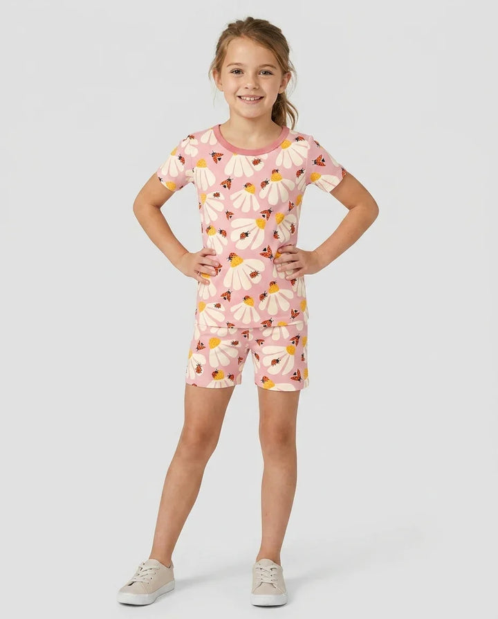 Template Zweiteiliges Pyjama-Set mit kurzen Ärmeln und Shorts