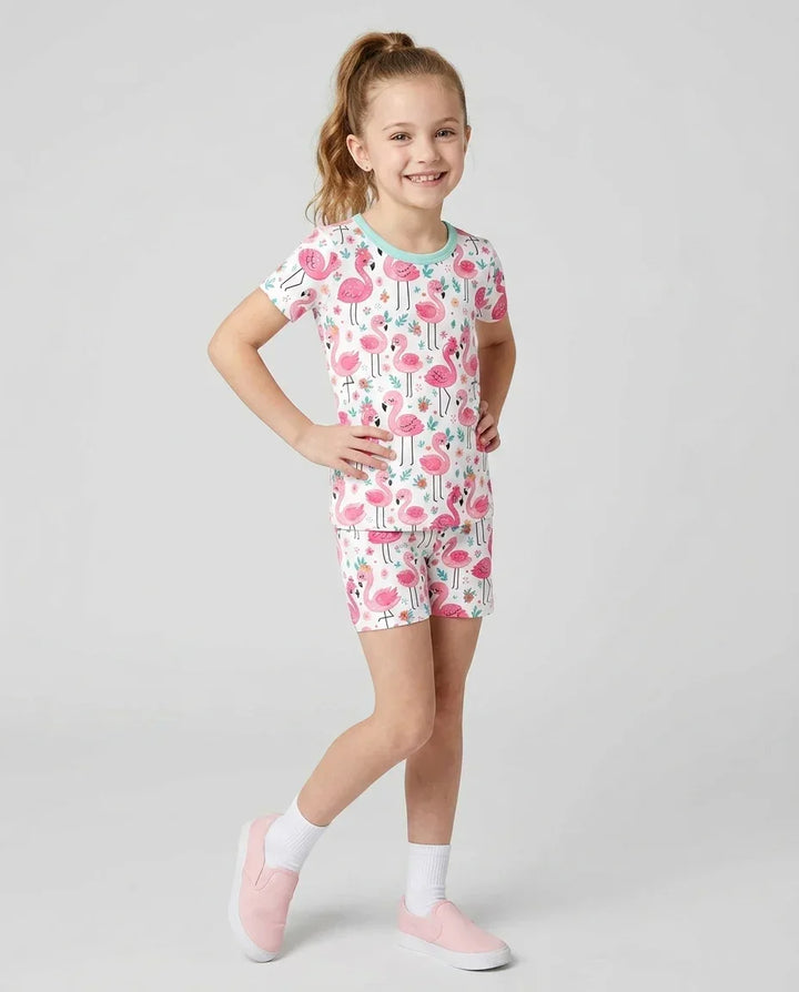 Template Zweiteiliges Pyjama-Set mit kurzen Ärmeln und Shorts