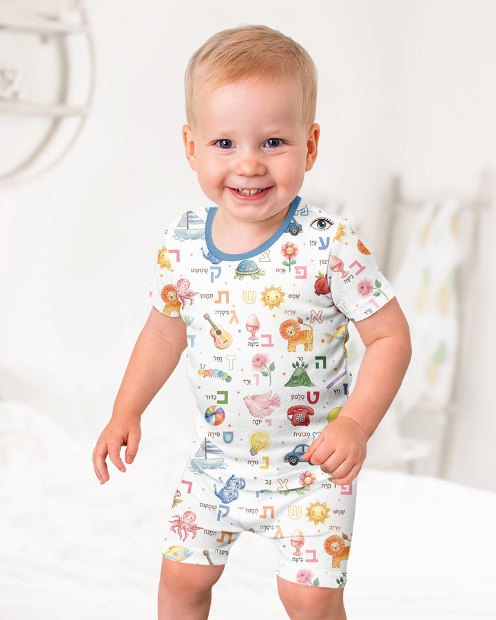 Template Zweiteiliges Pyjama-Set mit kurzen Ärmeln und Shorts