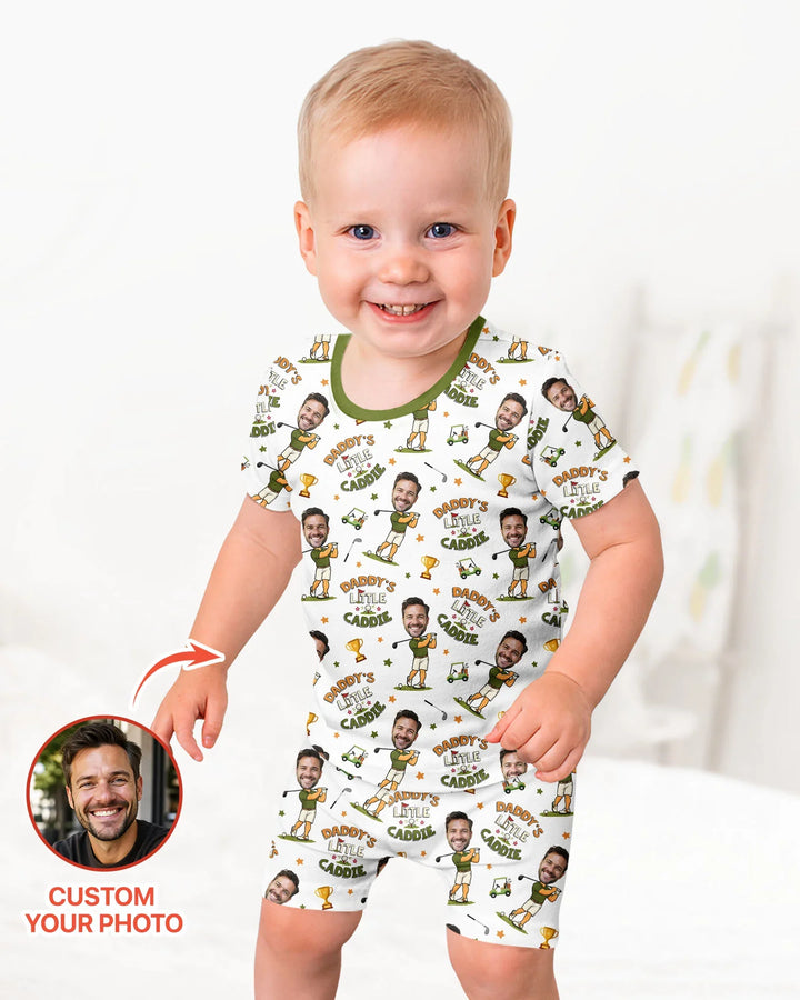 Zweiteiliges Pyjama-Set mit kurzen Ärmeln und Shorts im Sommer-Design