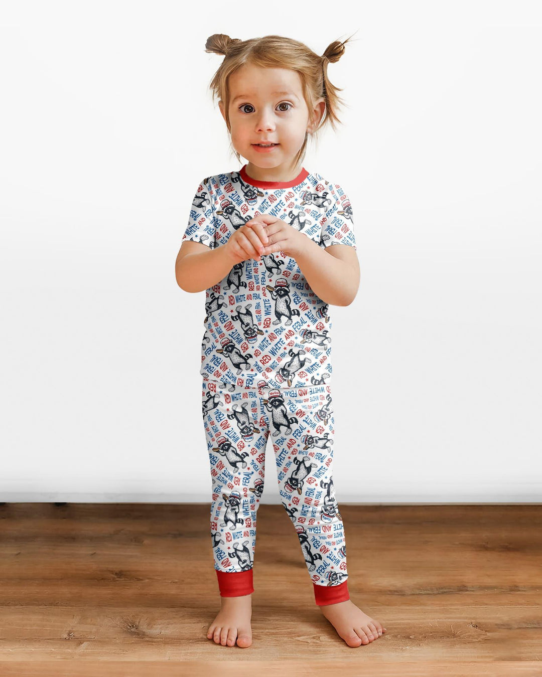 Zweiteiliges, kurzärmliges Pyjama-Set mit Marienkäfern