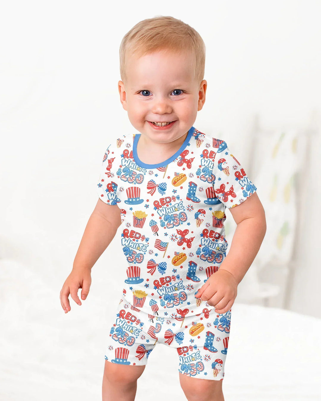 Template Zweiteiliges Pyjama-Set mit kurzen Ärmeln und Shorts