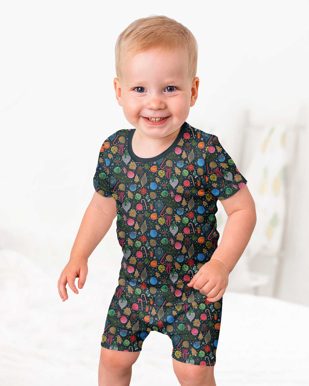 Holiday Ditsy Bamboo Two Piece Short Sleeve Shorts Pajama Set
