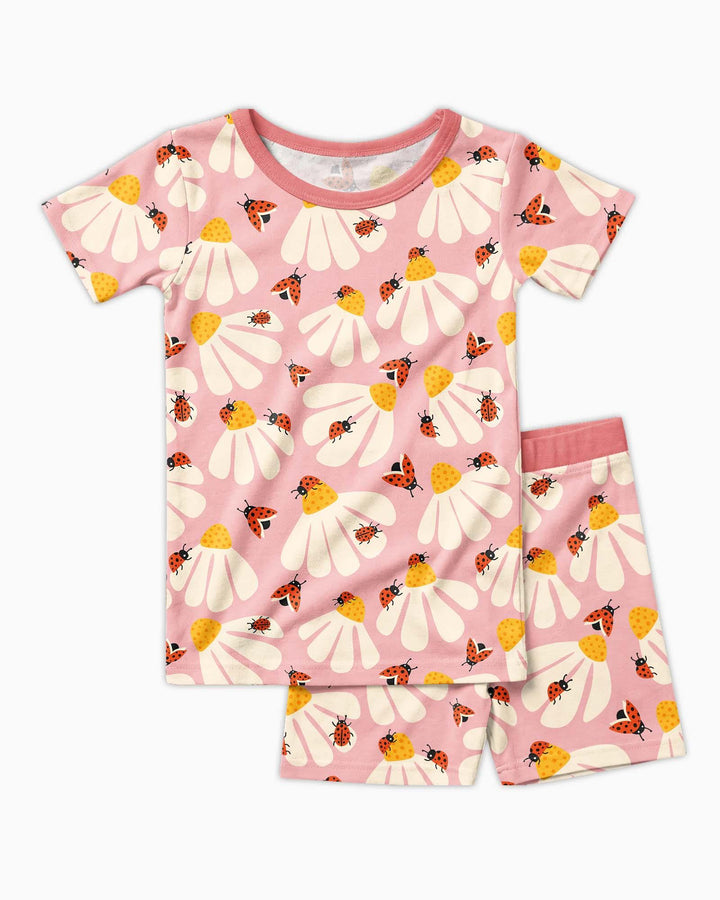 Template Zweiteiliges Pyjama-Set mit kurzen Ärmeln und Shorts