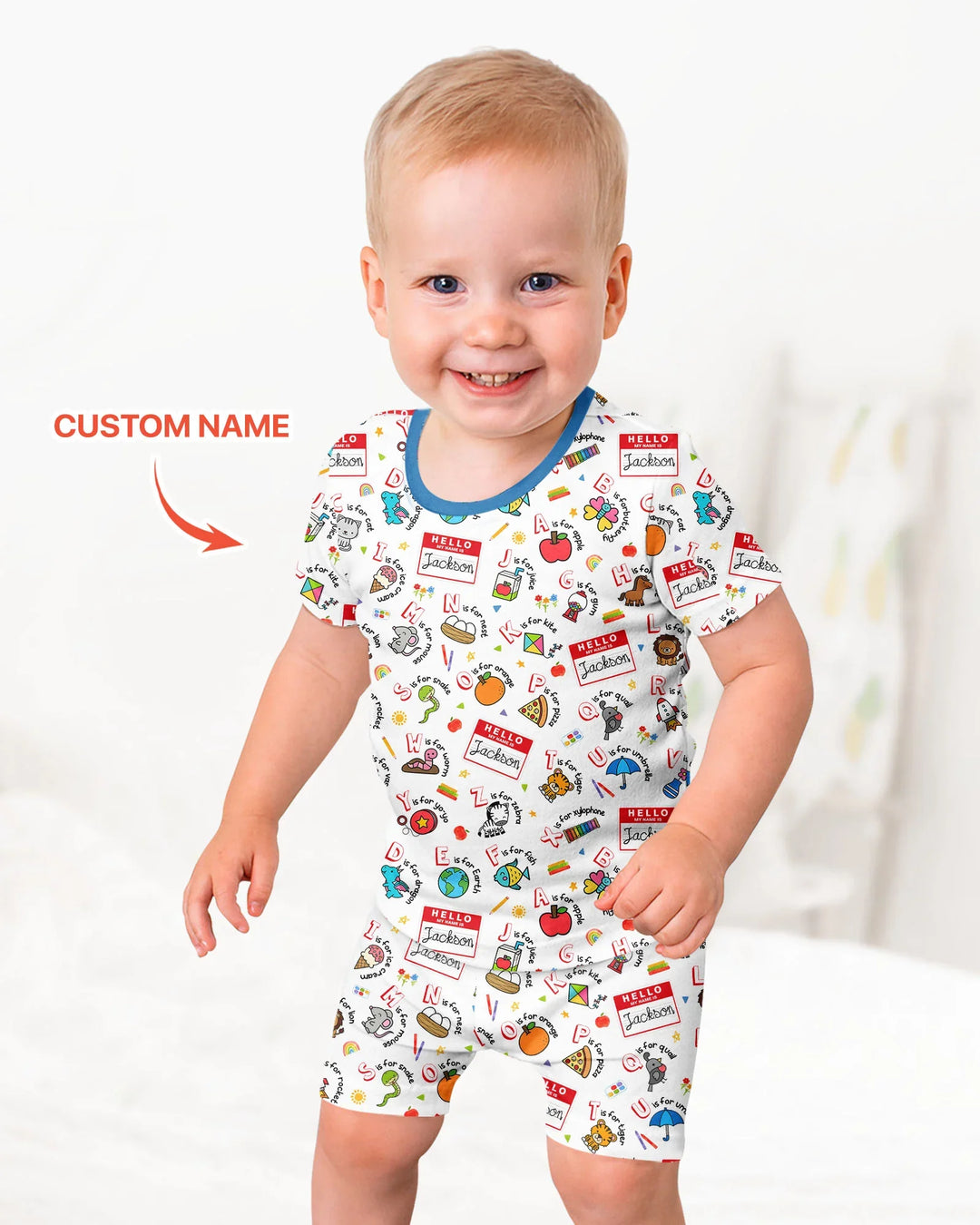 Zweiteiliges Pyjama-Set mit kurzen Ärmeln und Shorts im Sommer-Design