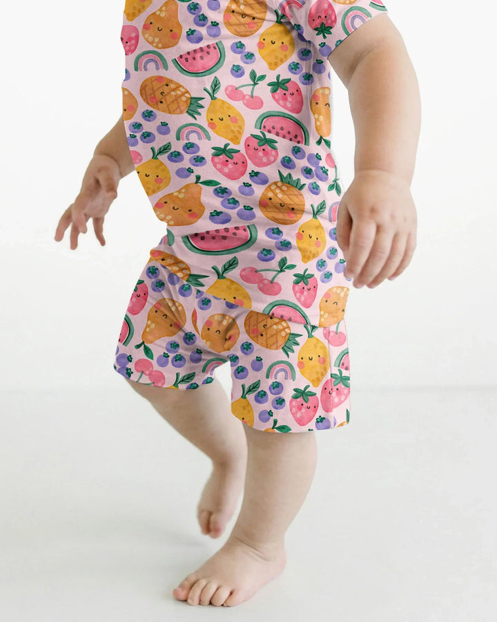 Template Zweiteiliges Pyjama-Set mit kurzen Ärmeln und Shorts