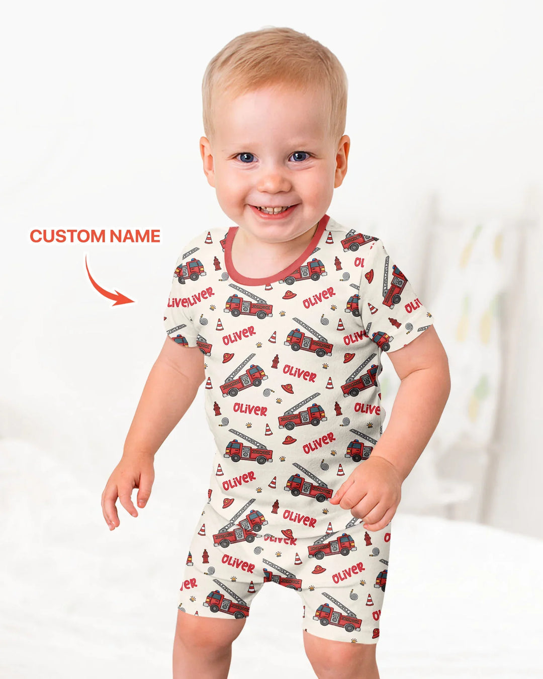 Zweiteiliges Pyjama-Set mit kurzen Ärmeln und Shorts im Sommer-Design