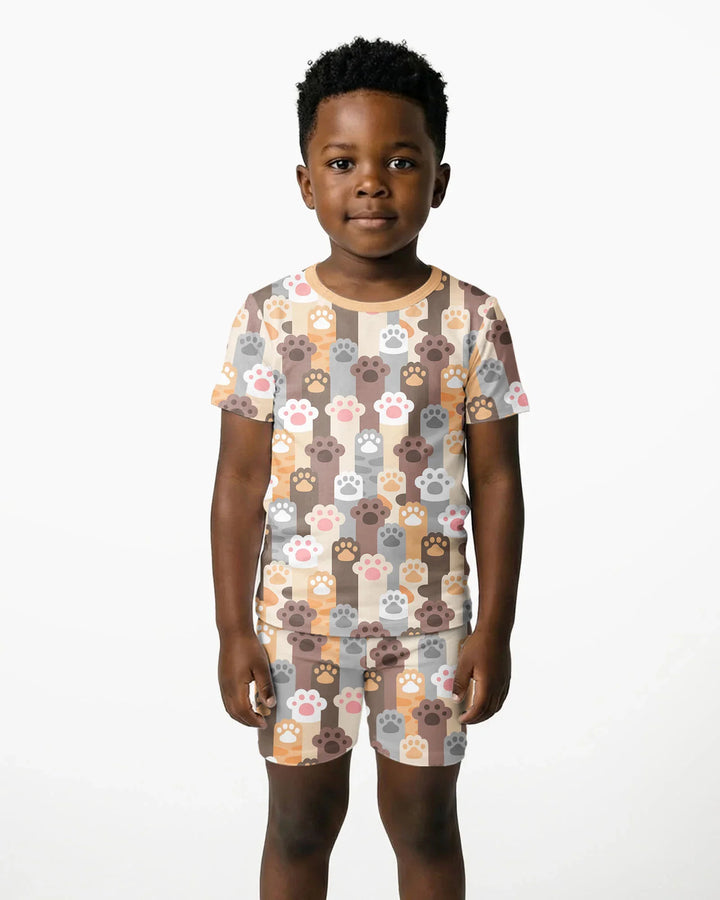 Template Zweiteiliges Pyjama-Set mit kurzen Ärmeln und Shorts