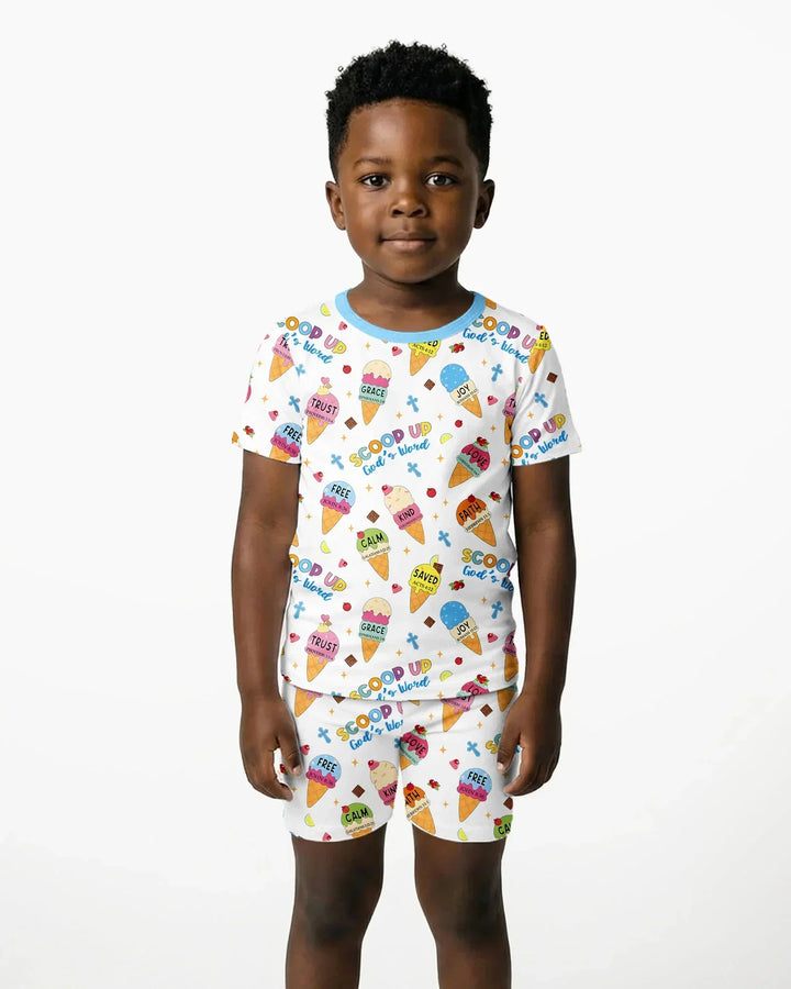Template Zweiteiliges Pyjama-Set mit kurzen Ärmeln und Shorts
