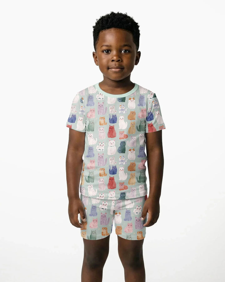 Template Zweiteiliges Pyjama-Set mit kurzen Ärmeln und Shorts
